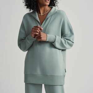 VARLEY Masie Longline Sweat in Doublesoft - Lily Pad color